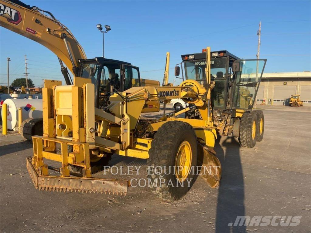 Komatsu GD655-3 Motoniveladoras