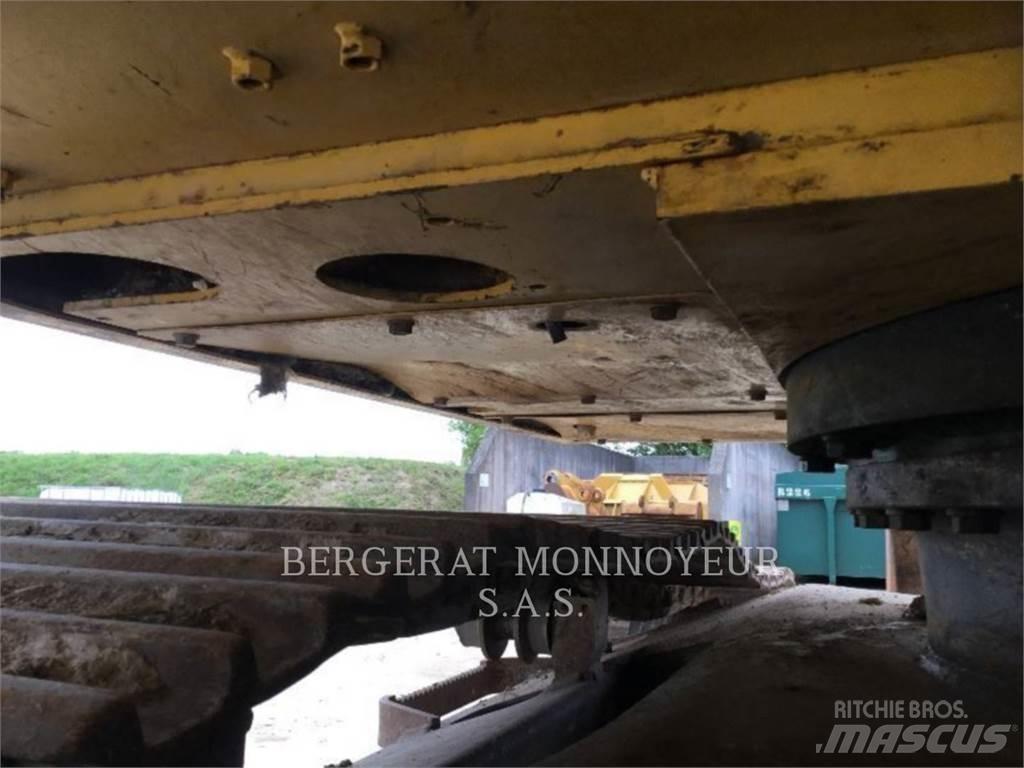 Komatsu HB215LC Escavadoras de rastos