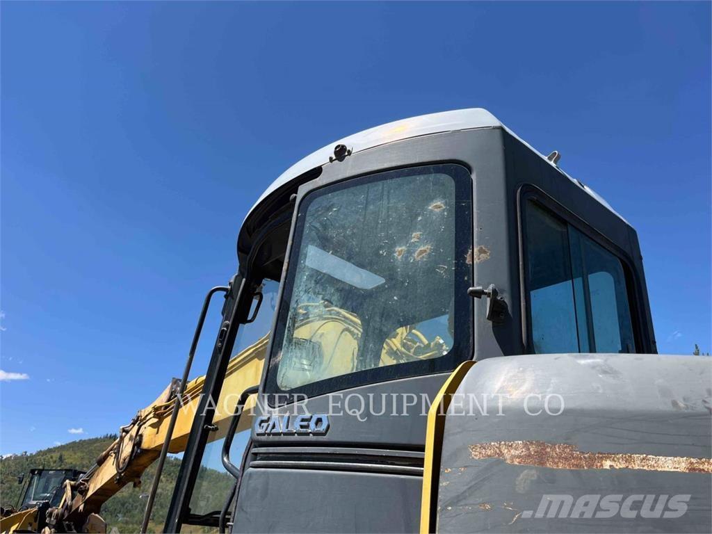 Komatsu PC138USLC2 Escavadoras de rastos