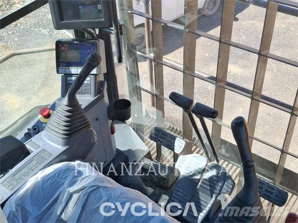 Komatsu PC2000-11 Escavadoras de rastos
