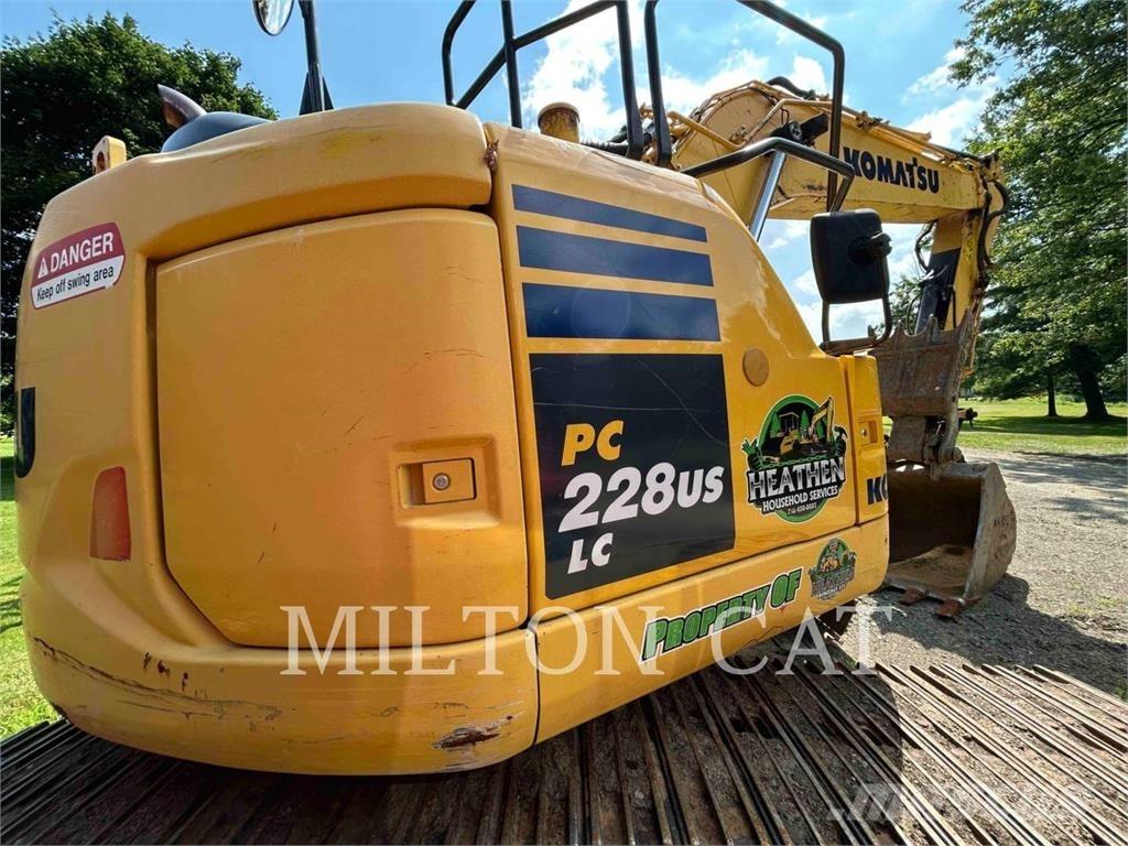 Komatsu PC228USLC-10 Escavadoras de rastos