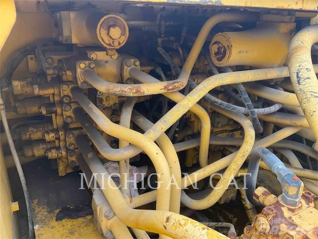 Komatsu PC750LC-6K Escavadoras de rastos