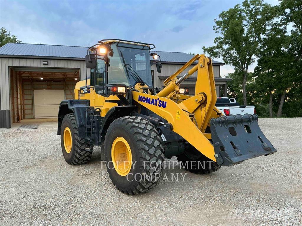 Komatsu WA200-8 Pás carregadoras de rodas