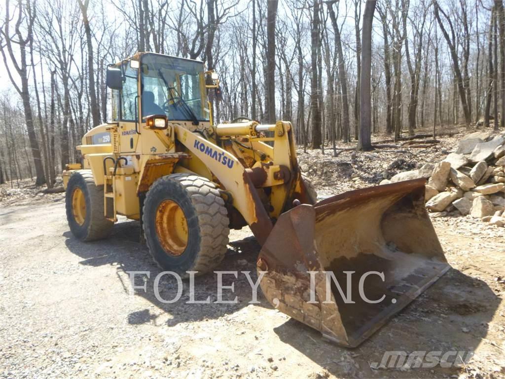 Komatsu WA250-5 Pás carregadoras de rodas