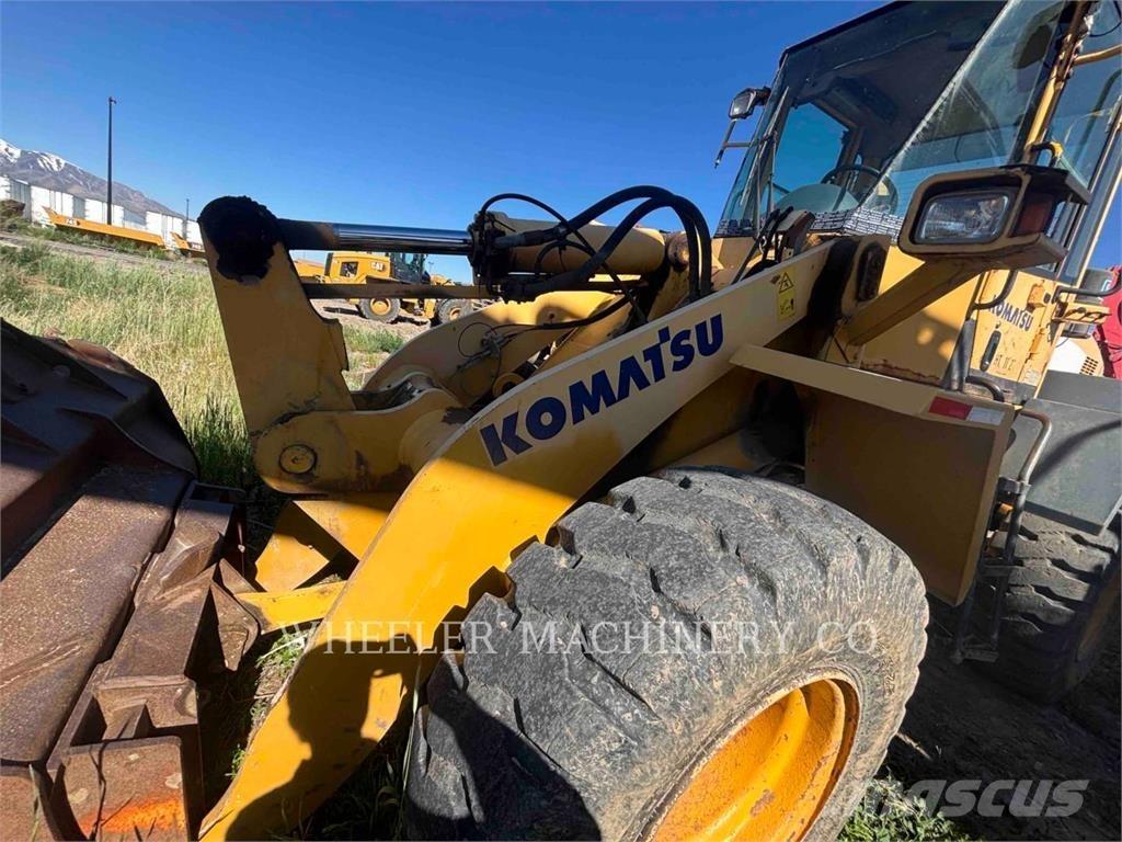 Komatsu WA250-5L Pás carregadoras de rodas
