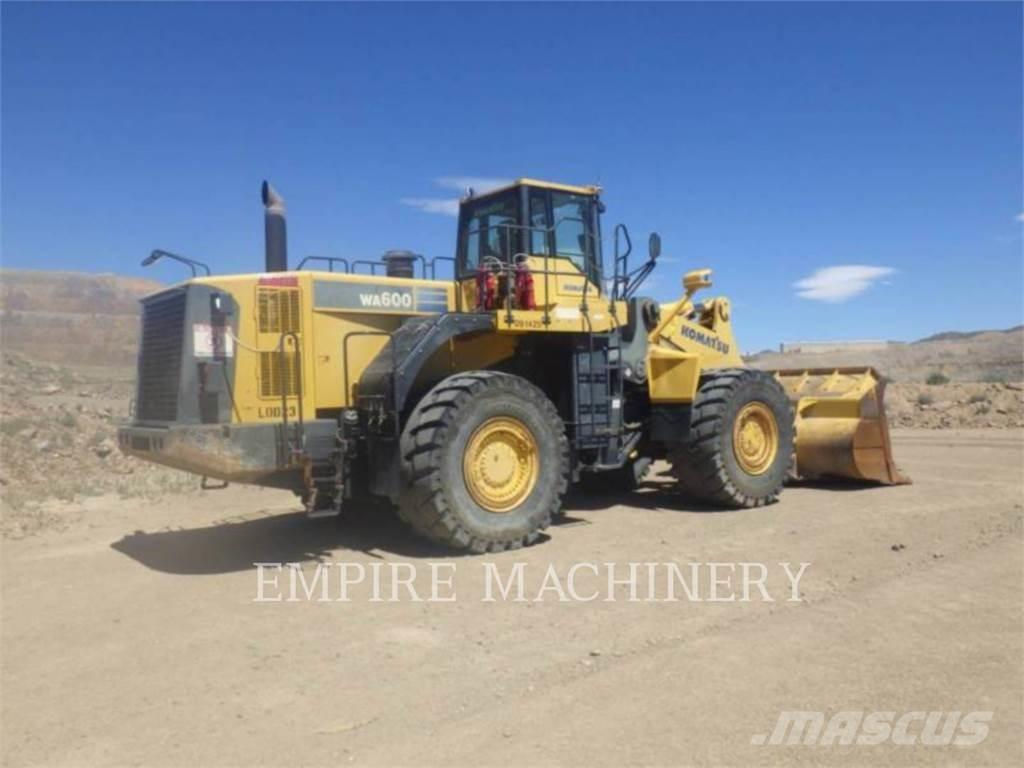 Komatsu WA600-6 Pás carregadoras de rodas