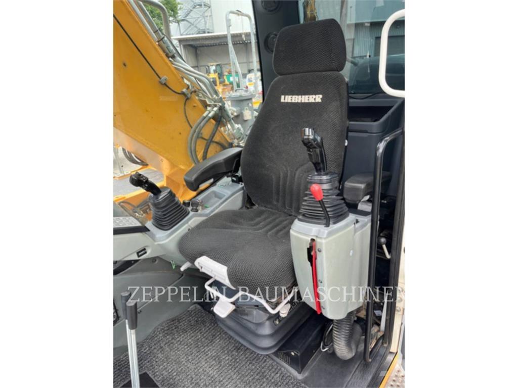 Liebherr R926 Escavadoras de rastos