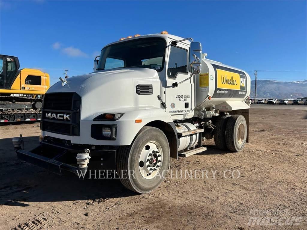 Mack WT2000 A Camiões-cisterna