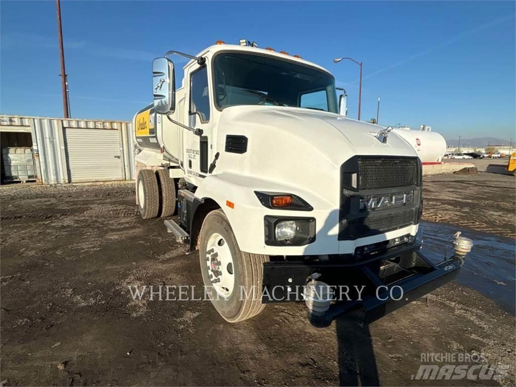 Mack WT2000 A Camiões-cisterna