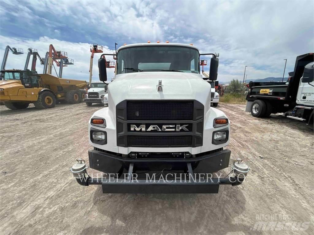 Mack WT2000 A Camiões-cisterna