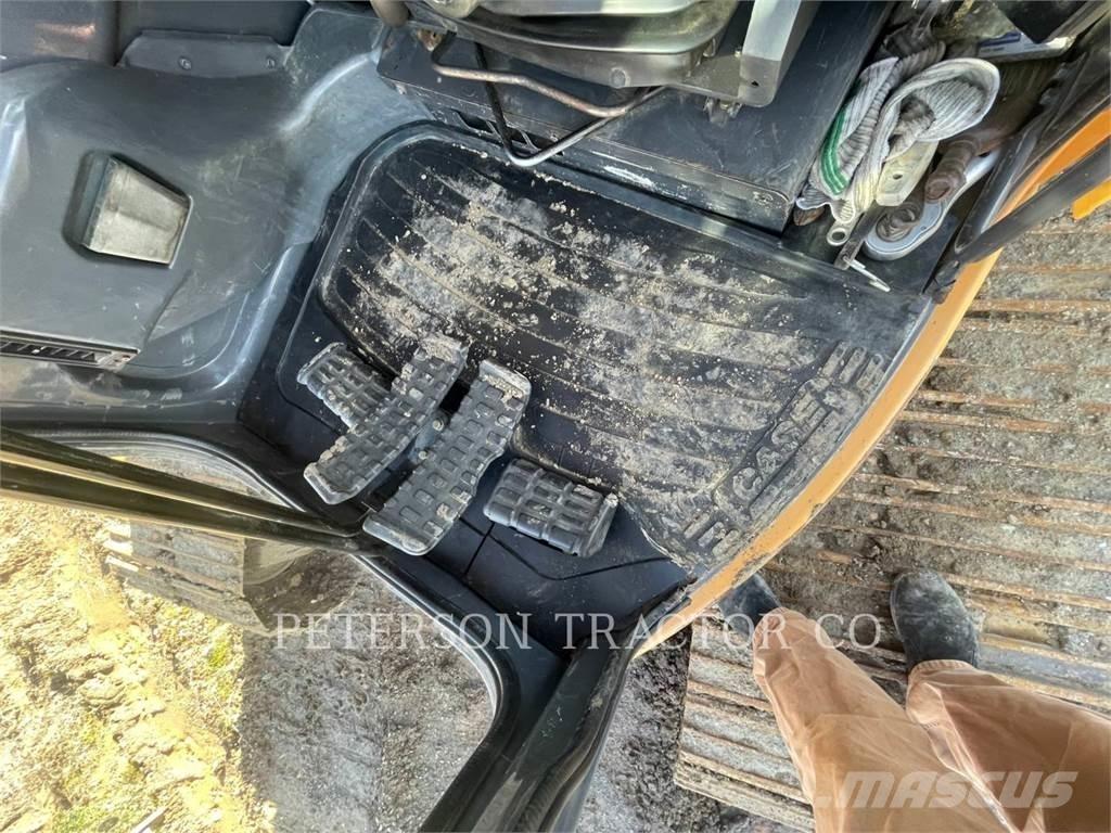 New Holland CX225 Escavadoras de rastos