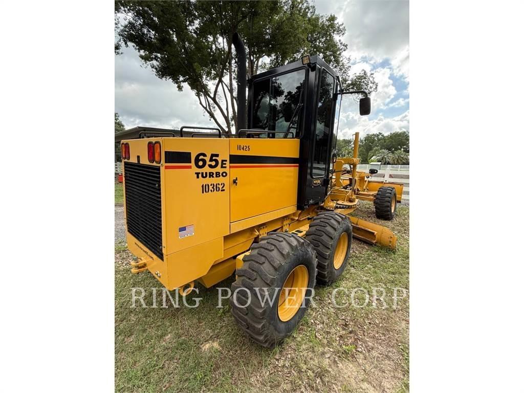 Noram 65E CAB Motoniveladoras