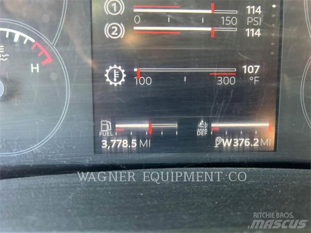 Peterbilt 4000G 548 Auto-tanques