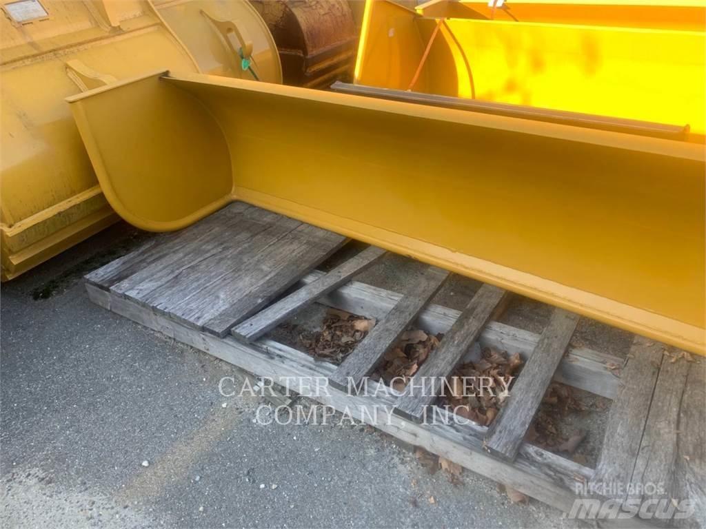 Protec SNOW TURF PUSHER Lançadores de neve