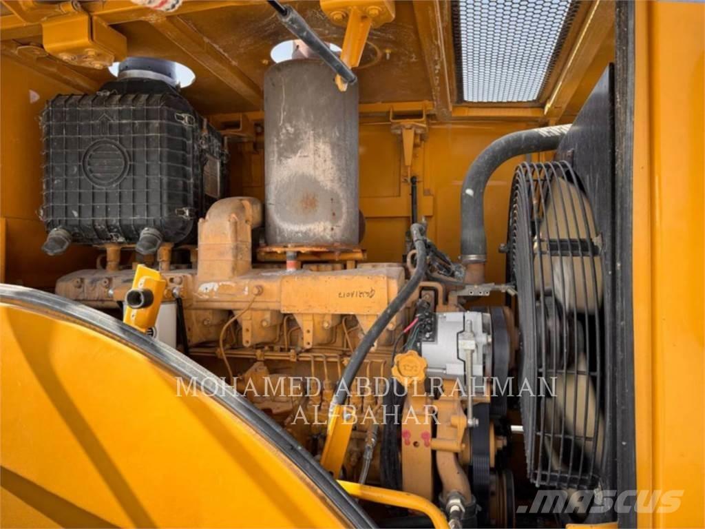 SEM MACHINERY SEM660D Pás carregadoras de rodas