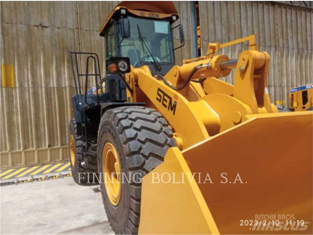 SEM MACHINERY SEM668D Pás carregadoras de rodas