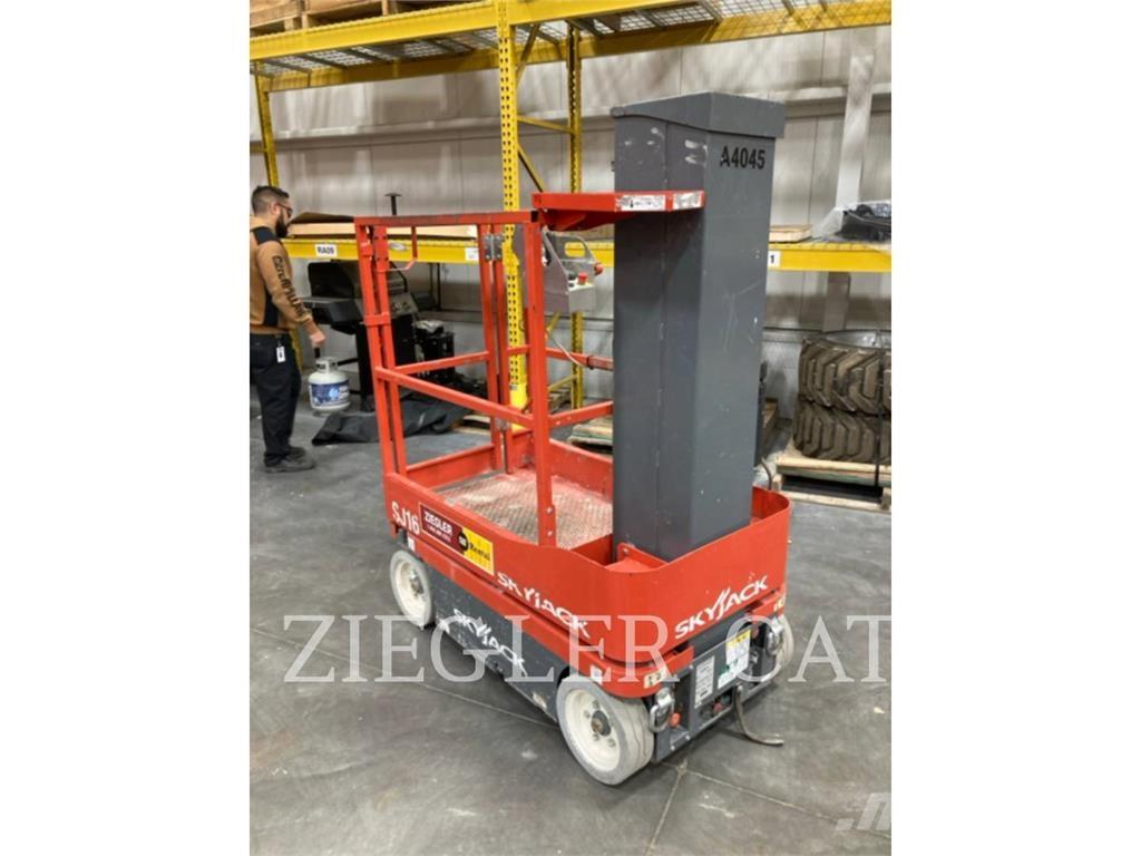 Skyjack SJ16 Elevadores de tesoura