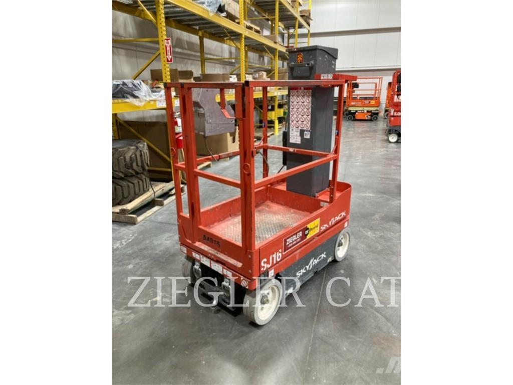 Skyjack SJ16 Elevadores de tesoura