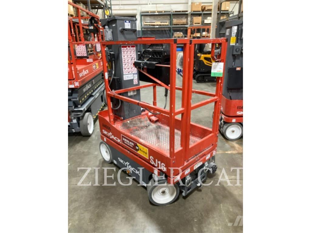 Skyjack SJ16 Elevadores de tesoura