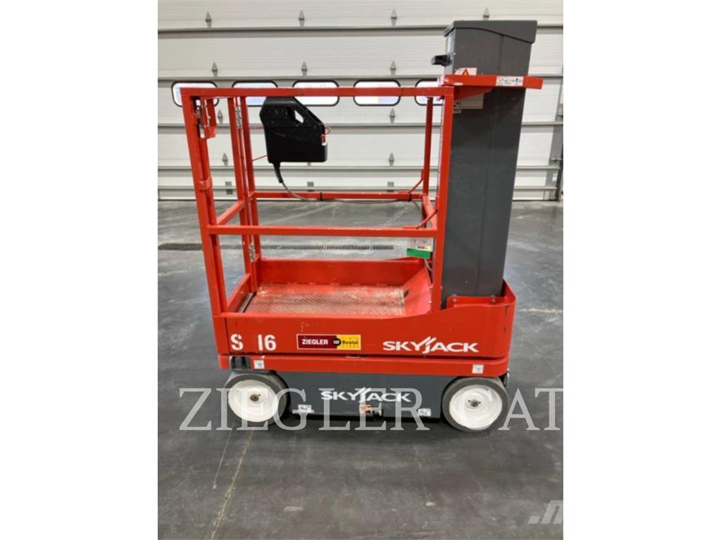 Skyjack SJ16 Elevadores de tesoura