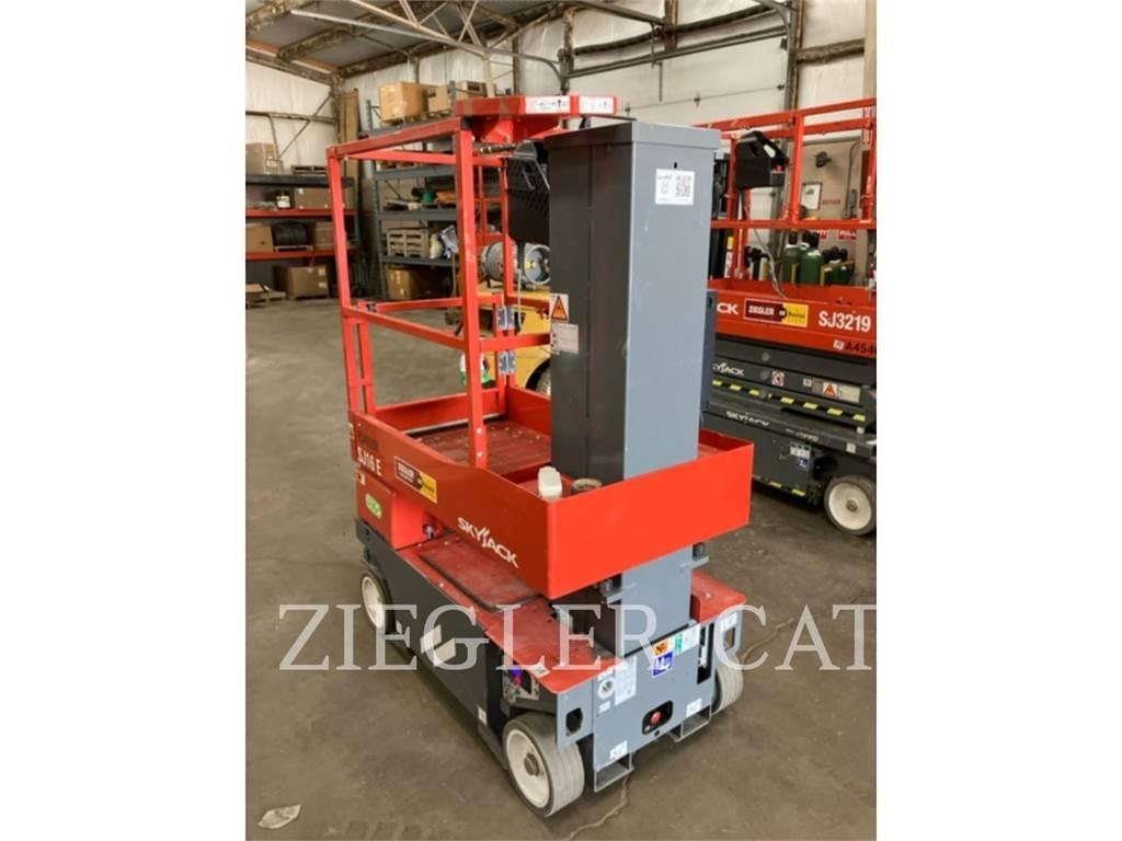 Skyjack SJ16E Elevadores de tesoura