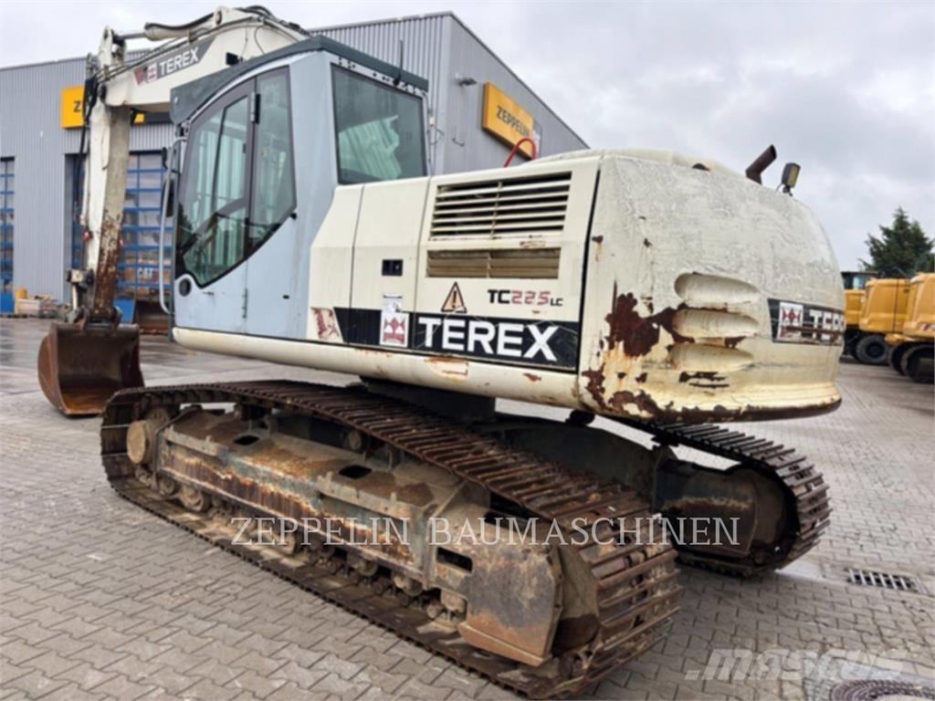 Terex TC225LC Escavadoras de rastos