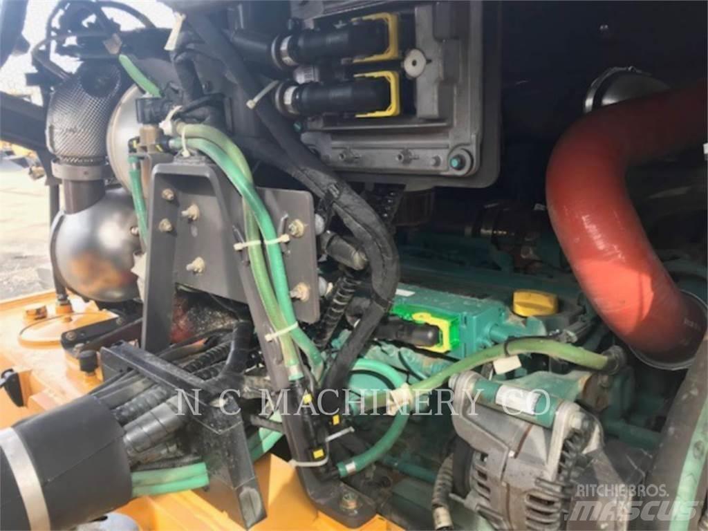 Volvo DD120C Pavimentadoras de asfalto