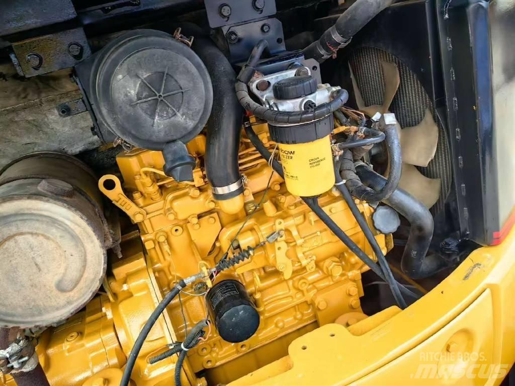 CAT 304 Mini Escavadoras <7t