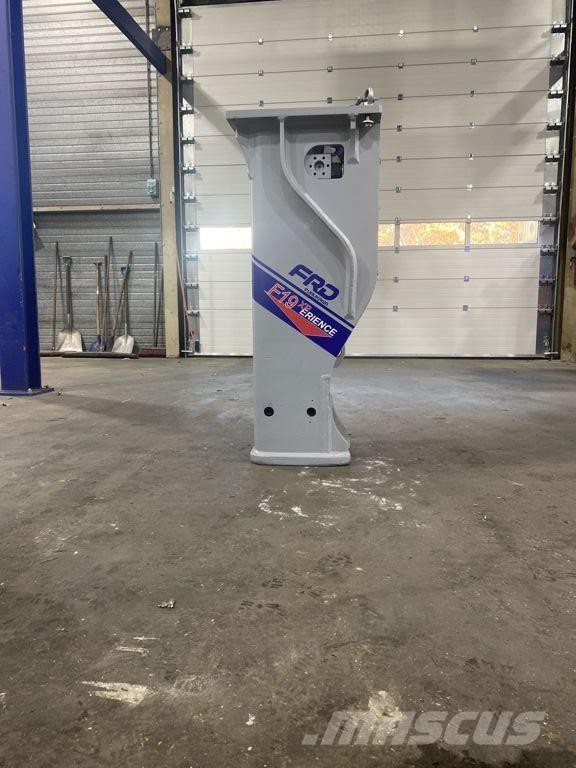 FRD F19 Martelos Hidráulicos