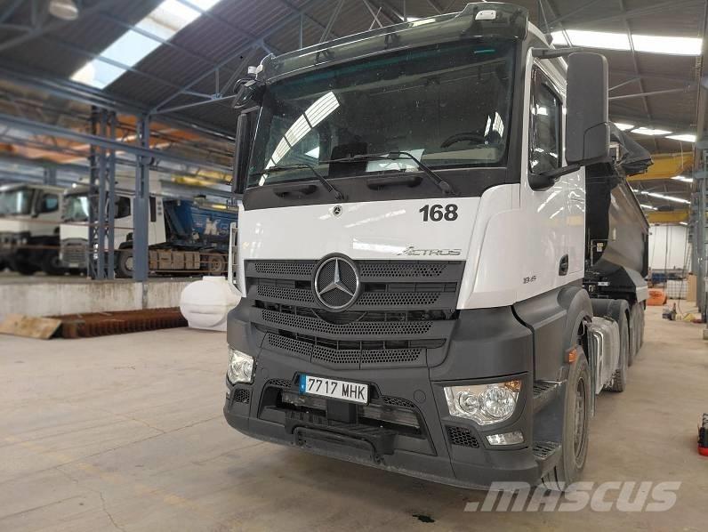 Mercedes-Benz 1845 Tractores (camiões)