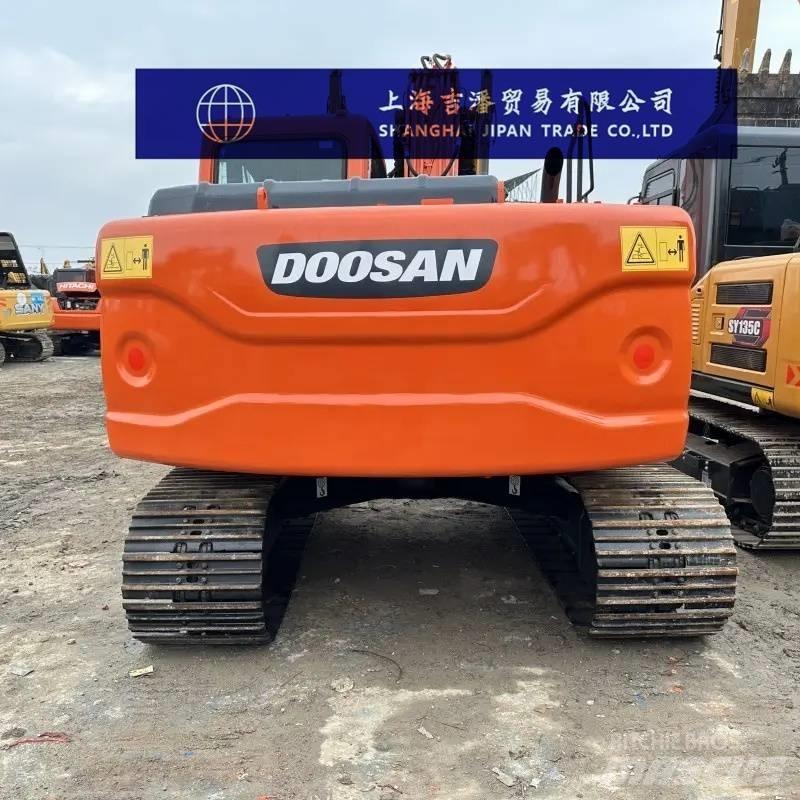 Doosan DX 150 Escavadoras Midi 7t - 12t