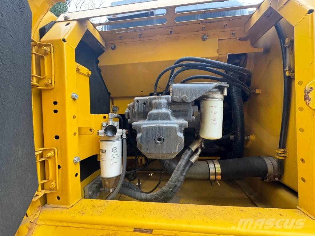 Komatsu PC 210 LCD-8 Escavadoras de rastos