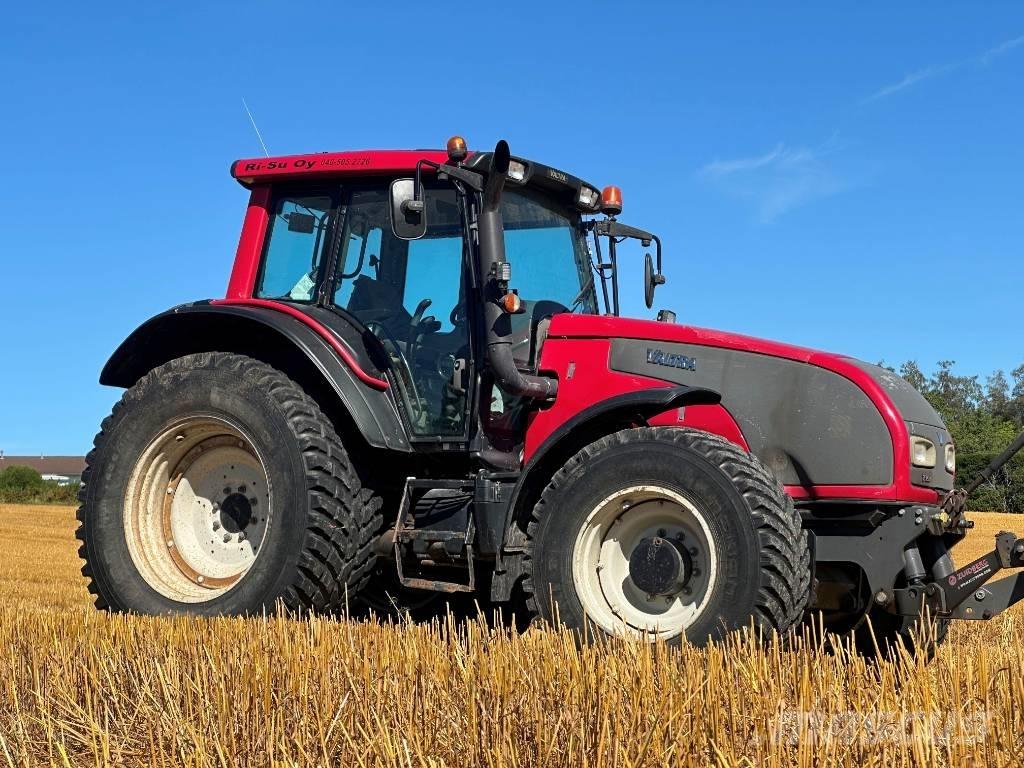 Valtra T 151 Tratores Agrícolas usados