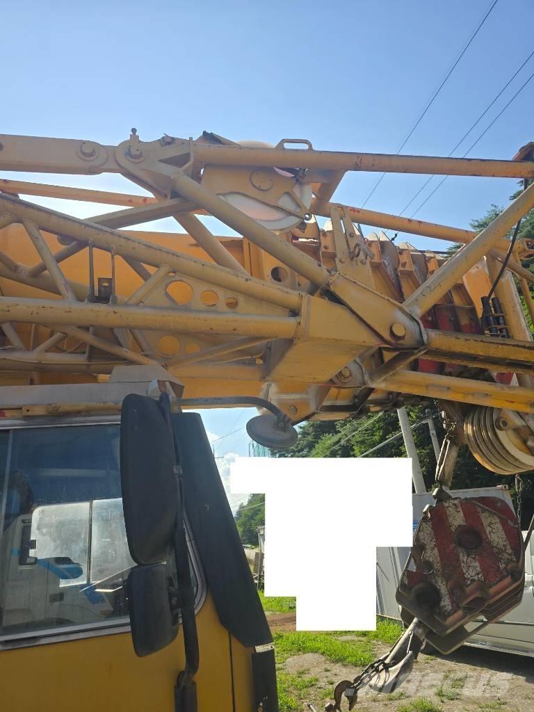 Liebherr LTM 1090 Gruas Todo terreno