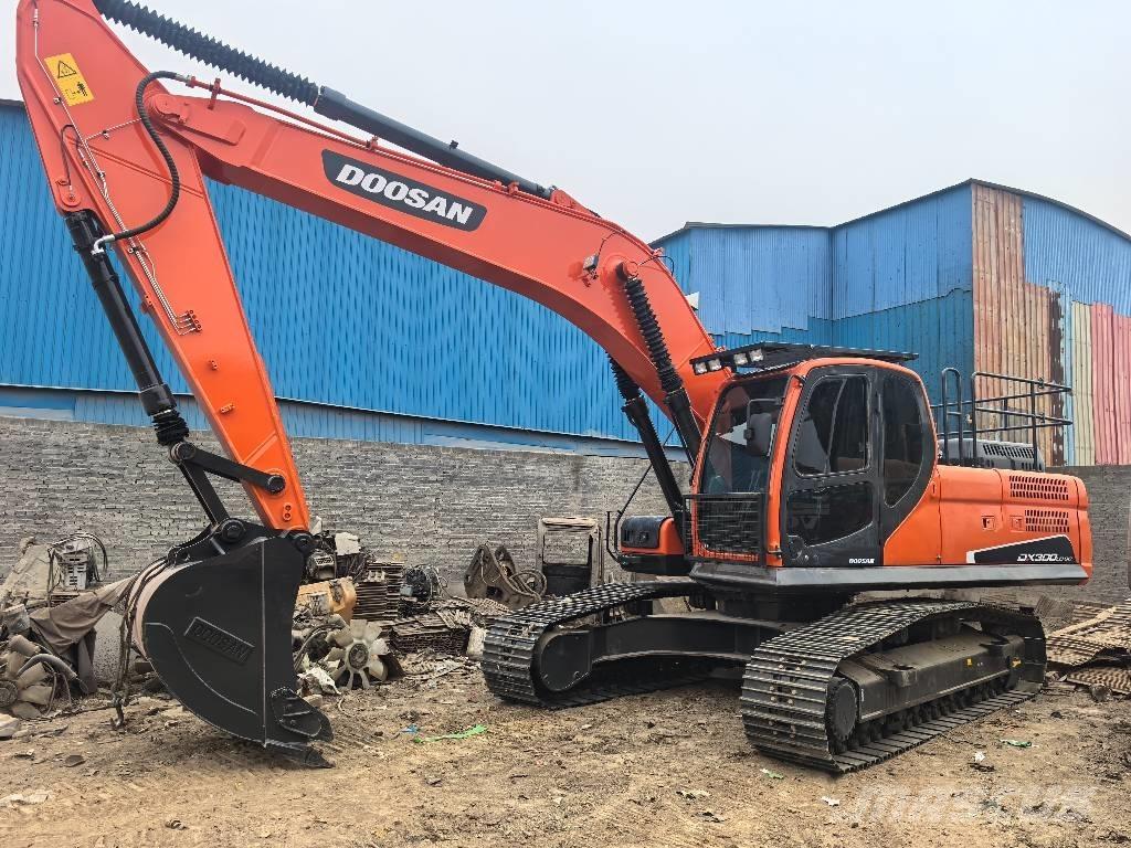 Doosan DX300 Escavadoras de rastos