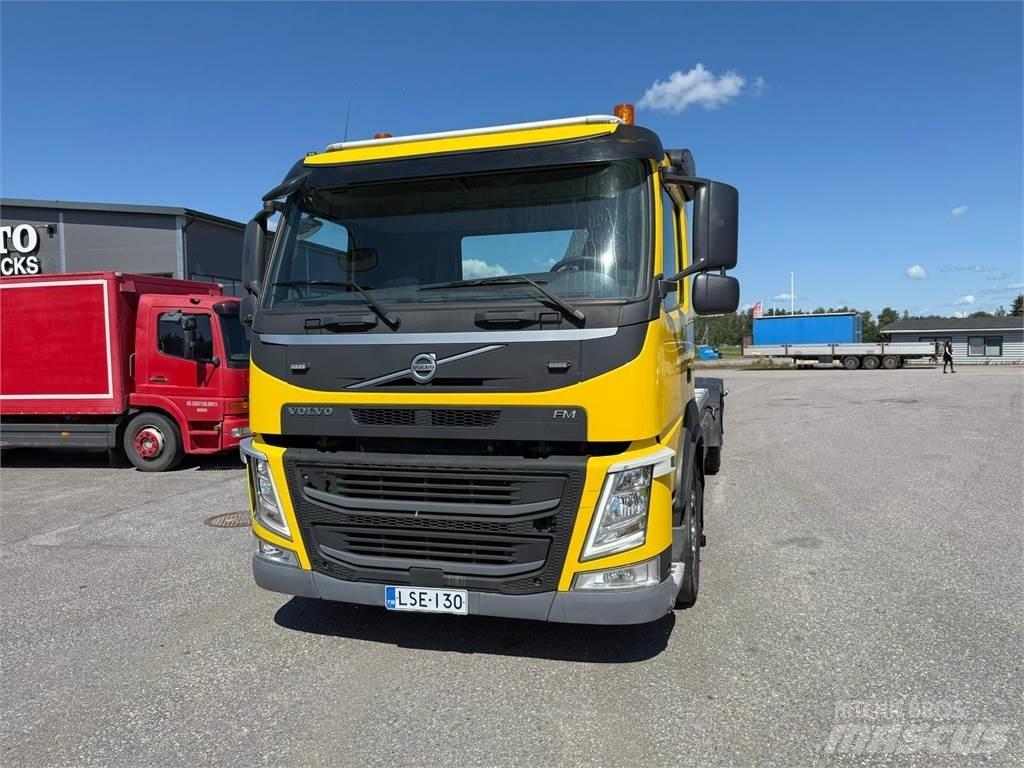 Volvo FM410 6x2*4 Camiões Ampliroll