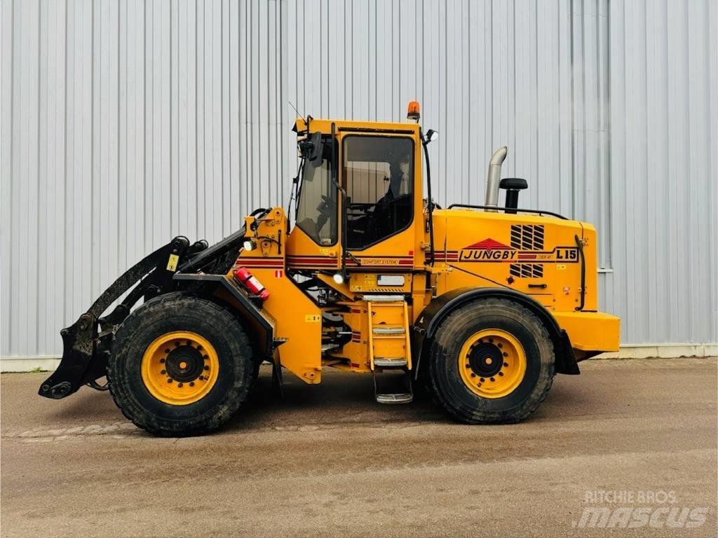 Ljungby L 15 Pás carregadoras de rodas