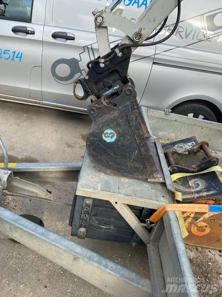 Takeuchi TB 210 Mini Escavadoras <7t