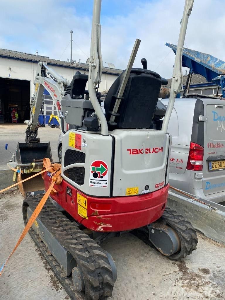 Takeuchi TB 210 Mini Escavadoras <7t