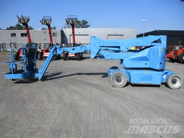 JLG E 400 AJP (848) Elevadores braços articulados