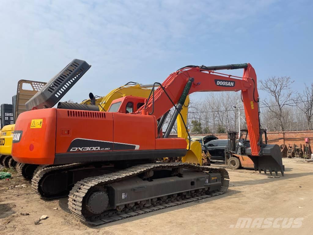 Doosan DX 300 Escavadoras de rastos