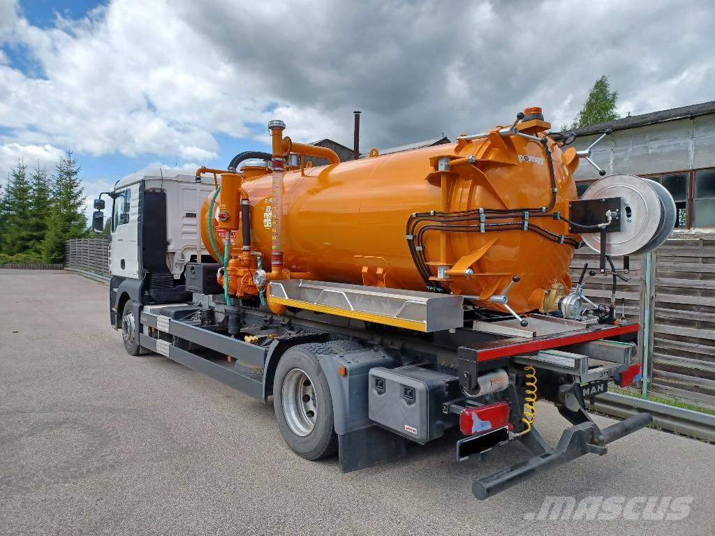 MAN TGA02 Espaços verdes - Outros
