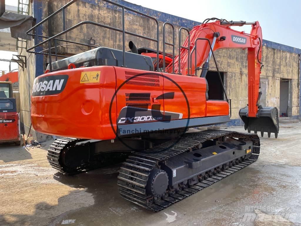 Doosan DX300 Escavadoras de rastos