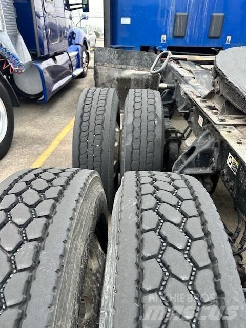 Kenworth T 680 Tractores (camiões)