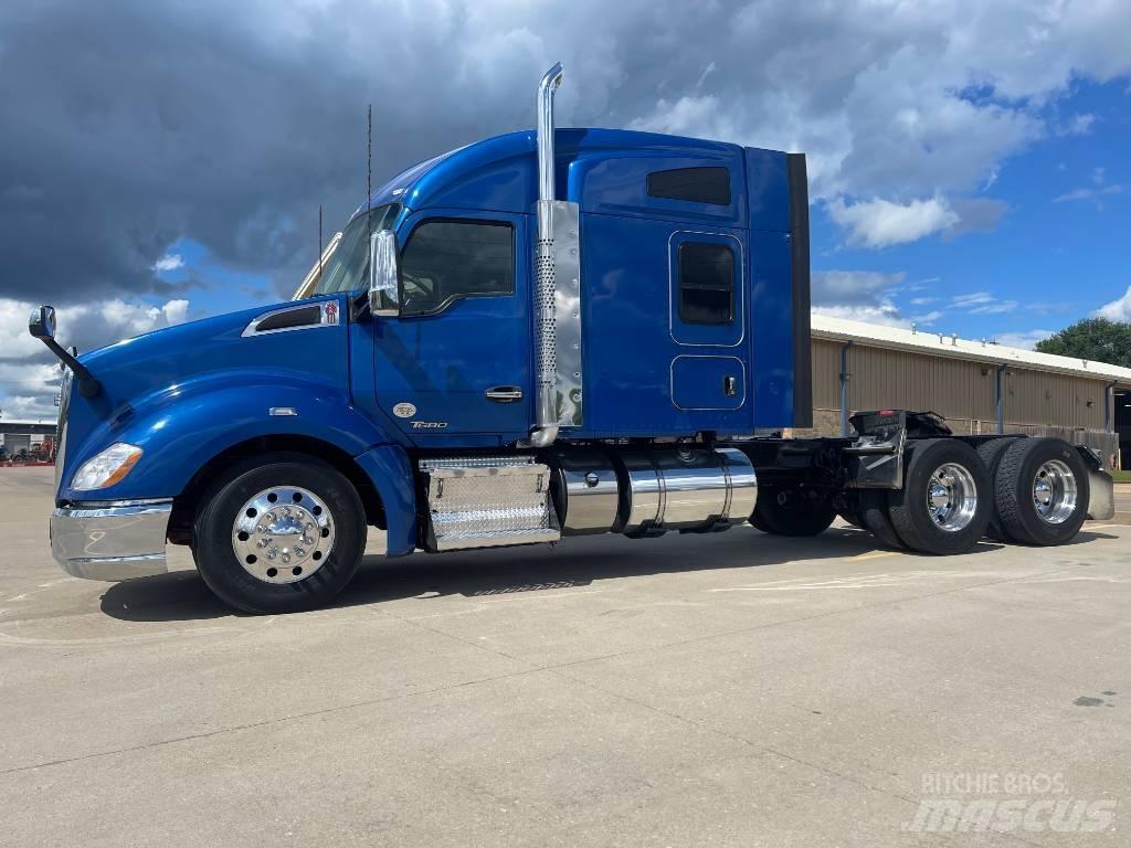 Kenworth T 680 Tractores (camiões)