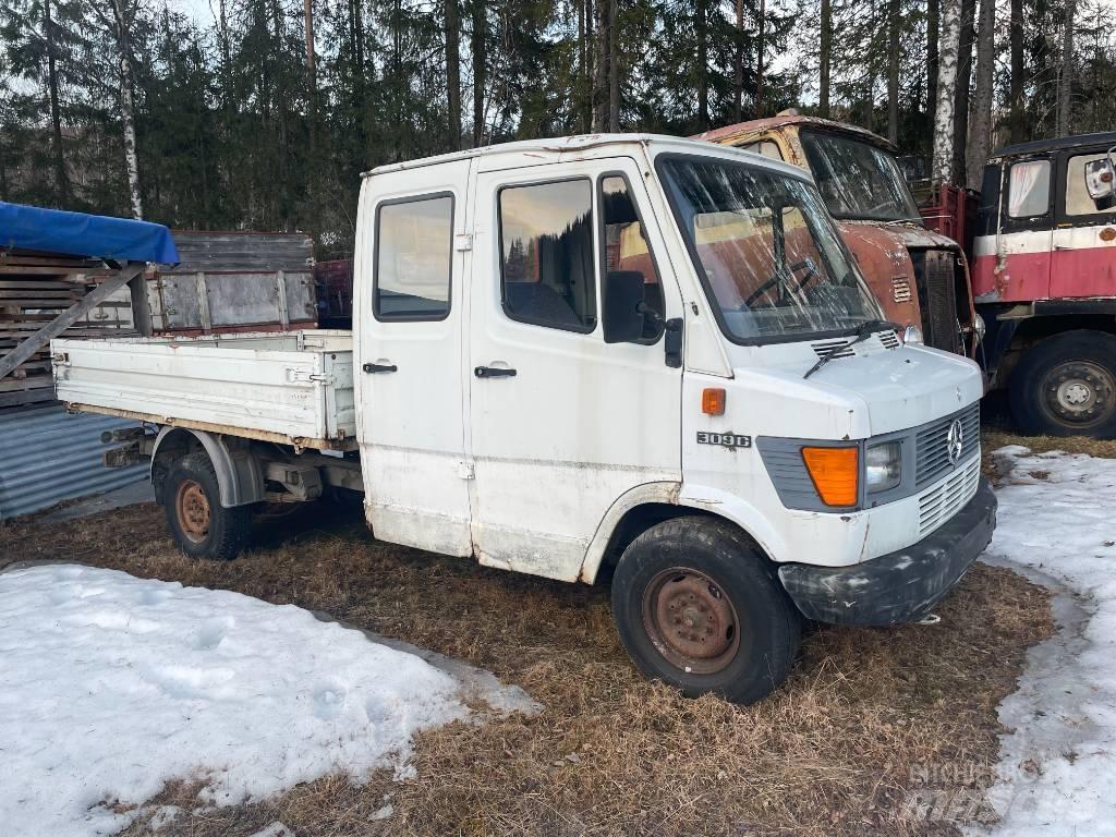 Mercedes-Benz 309D Caixa fechada