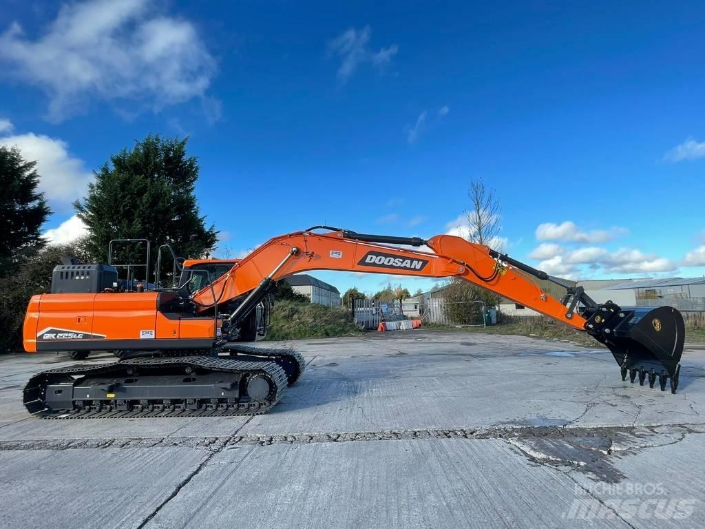 Doosan DX225LC-7 Escavadoras de rastos