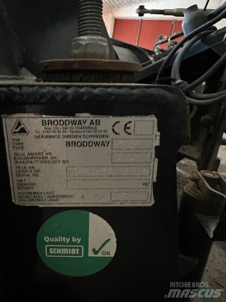 Gradmeko 320 v Lâminas de neve e arados