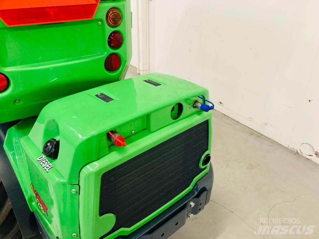Avant 528 Mini carregadoras