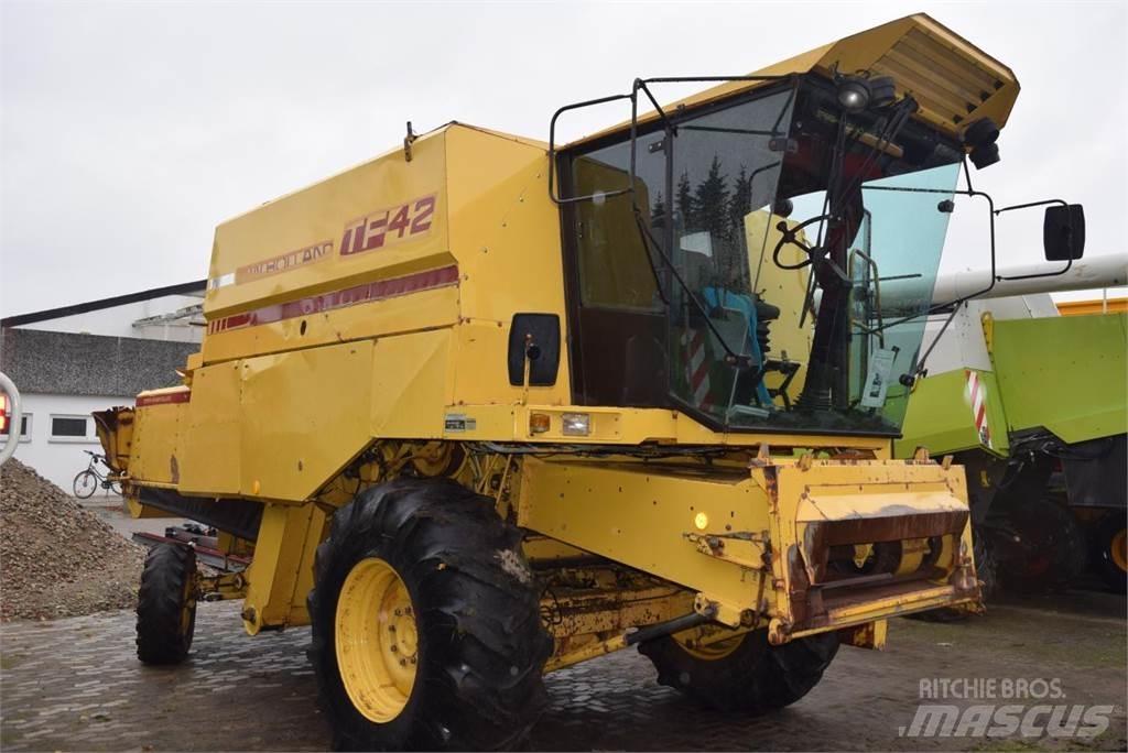 New Holland TF 42 Ceifeiras debulhadoras